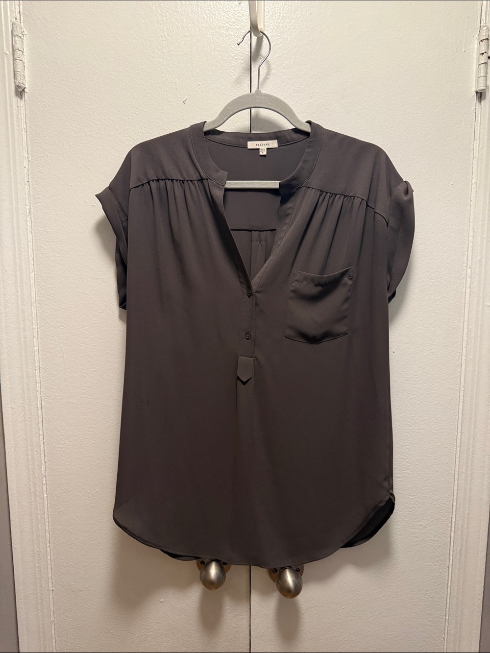 Pleione Short-Sleeve Pocket Blouse — Olive Green
